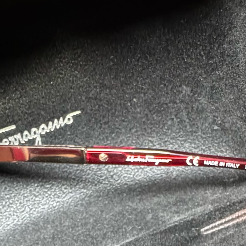 Salvatore Ferragamo sunglasses women’s crystal red SF-908SRA-163 NWOT - Picture 5 of 8